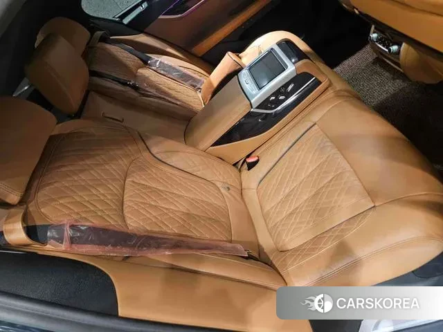 BMW 7 Series (G11) id 3248441 из Кореи 10