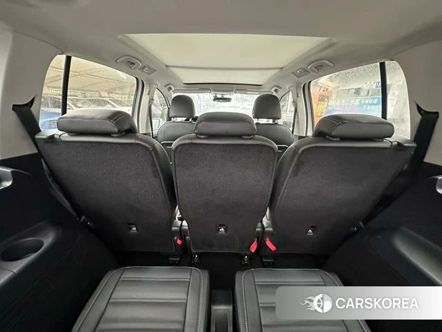 Volkswagen Touran L id 4213149 из Китая 17