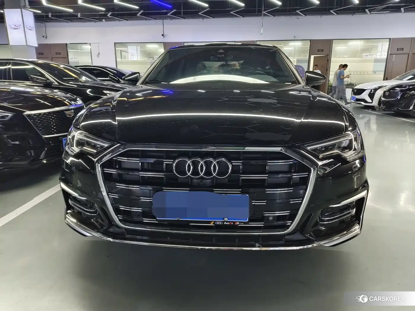 Audi A6L id 4545753 из Китая 19