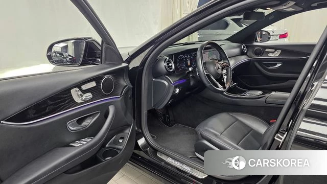 Mercedes-Benz E-Class W213 id 4784324 из Кореи 34