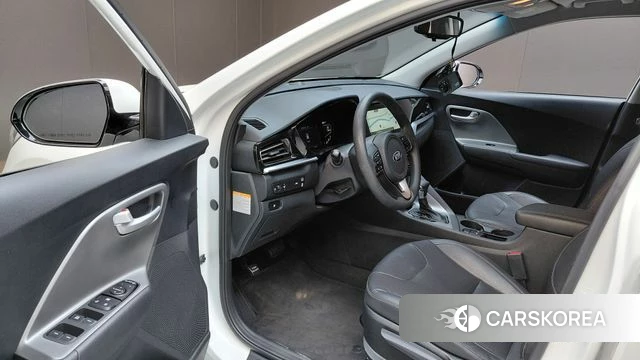 Kia The New Niro id 4283444 из Кореи 30