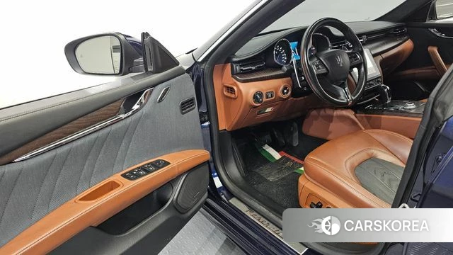 Maserati Quattroporte id 4638337 из Кореи 36