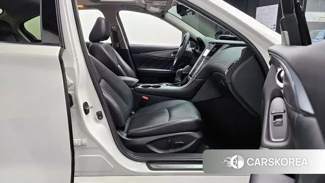 Infiniti Q50 id 3557156 из Кореи 20