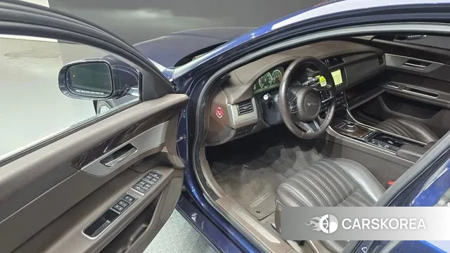 Jaguar XF (X260) id 3449824 из Кореи 20