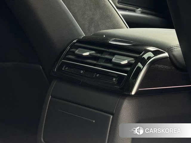 Audi A8 id 4301558 из Китая 21