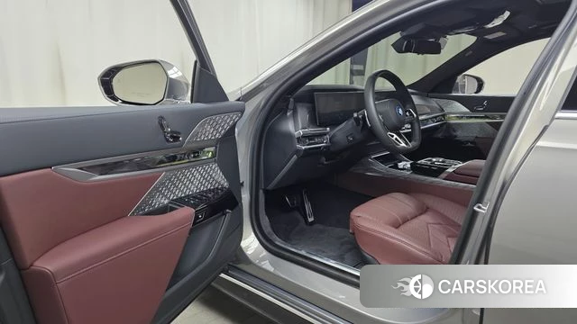 BMW i7 (G70) id 3864017 из Кореи 20