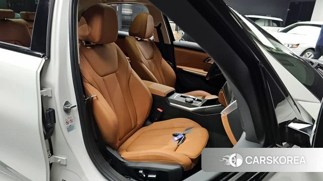 BMW 3 Series (G20) id 4302654 из Кореи 32