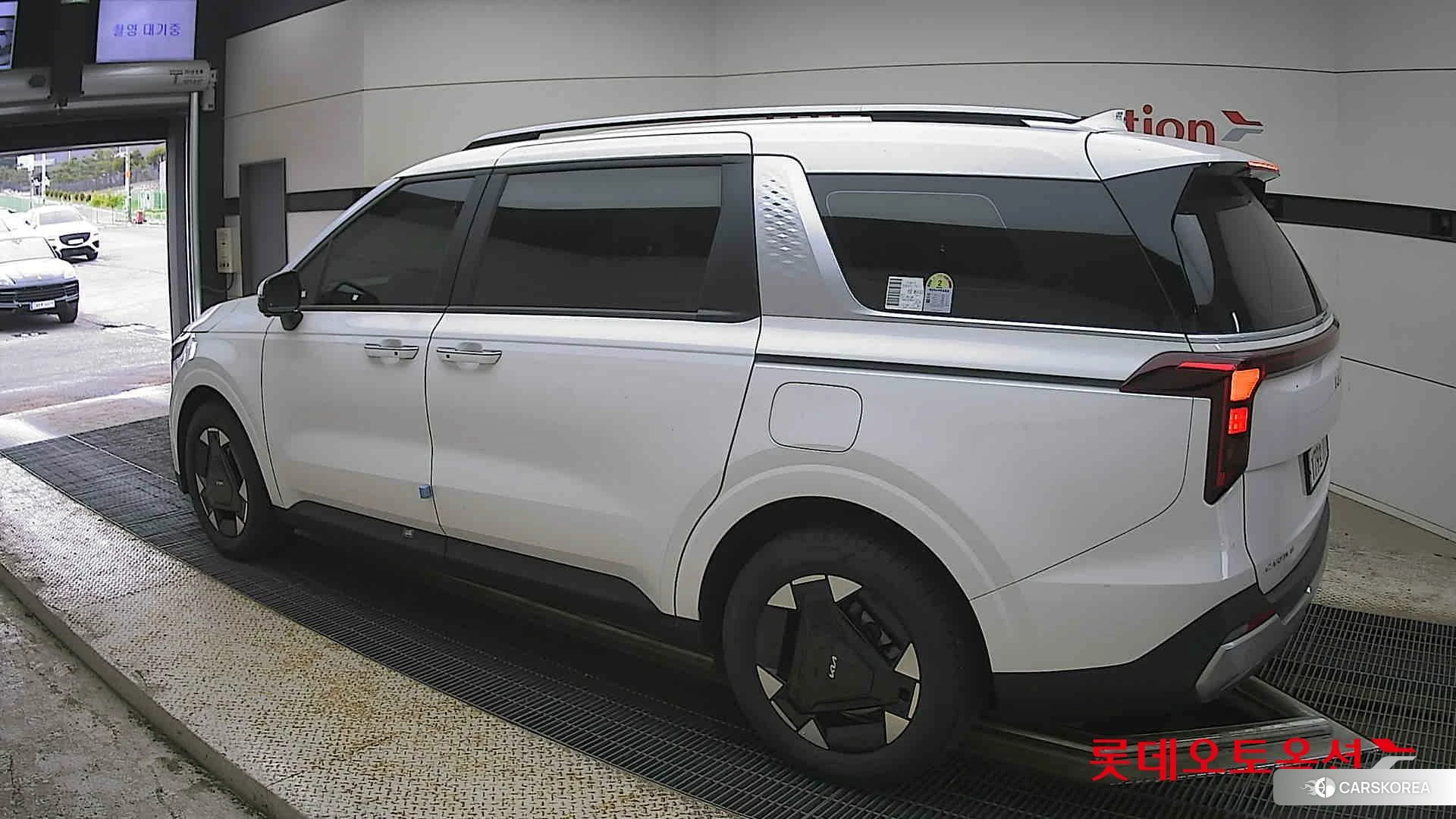 Kia Carnival Hybrid id 4347330 из Кореи 38