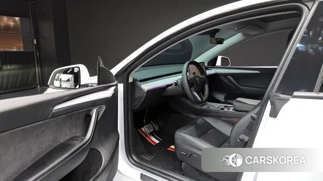 Tesla Model Y id 3639160 из Кореи 20