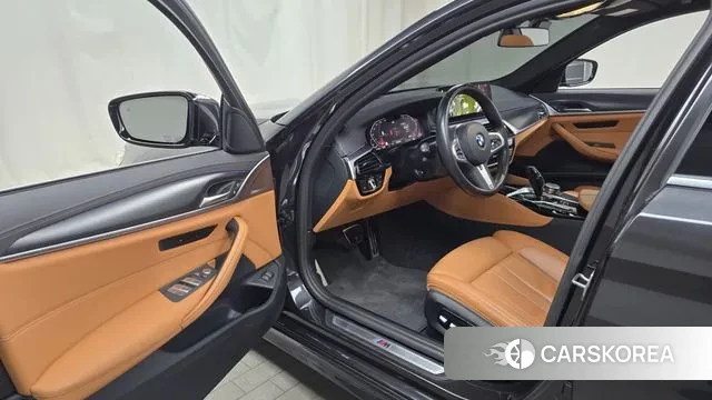 BMW 5 Series (G30) id 3572013 из Кореи 20