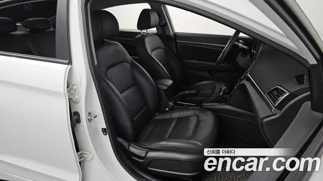 Hyundai Avante AD id 2876663 из Кореи 20