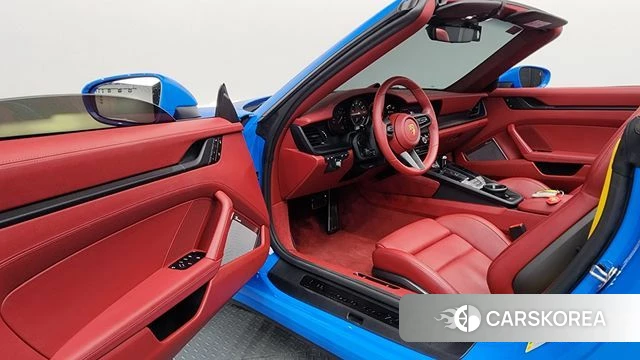 Porsche 911(992) id 4555385 из Кореи 37