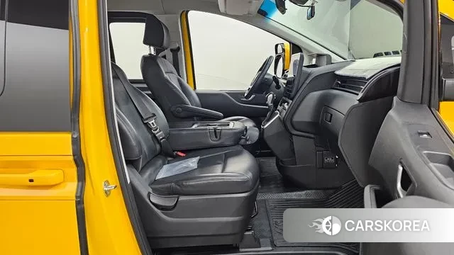 Hyundai Staria id 3354124 из Кореи 20