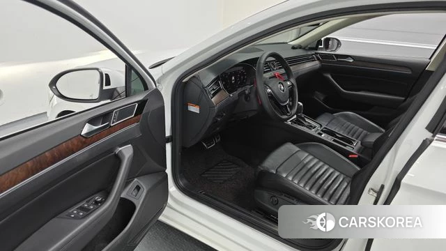 Volkswagen Passat GT (B8) id 3937220 из Кореи 20