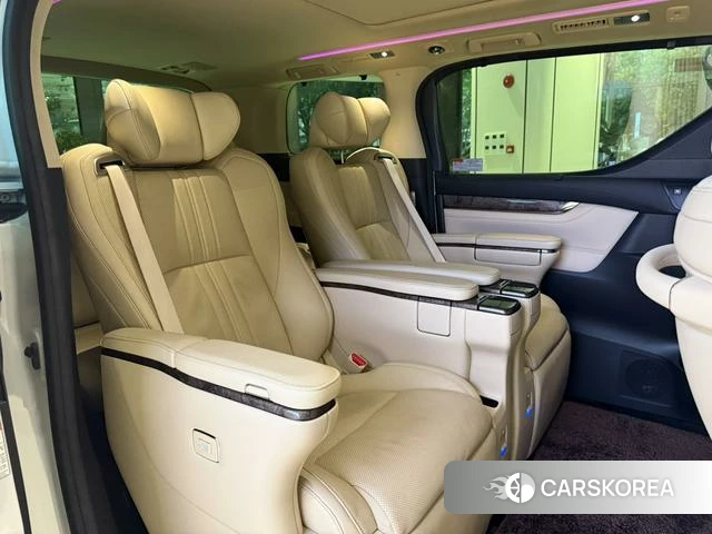 Toyota Elfa id 4313873 из Китая 19