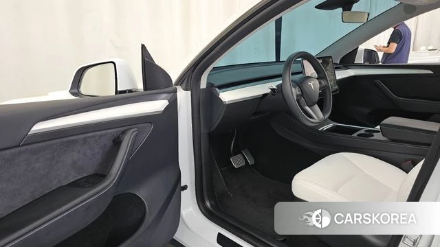 Tesla Model Y id 4650144 из Кореи 38