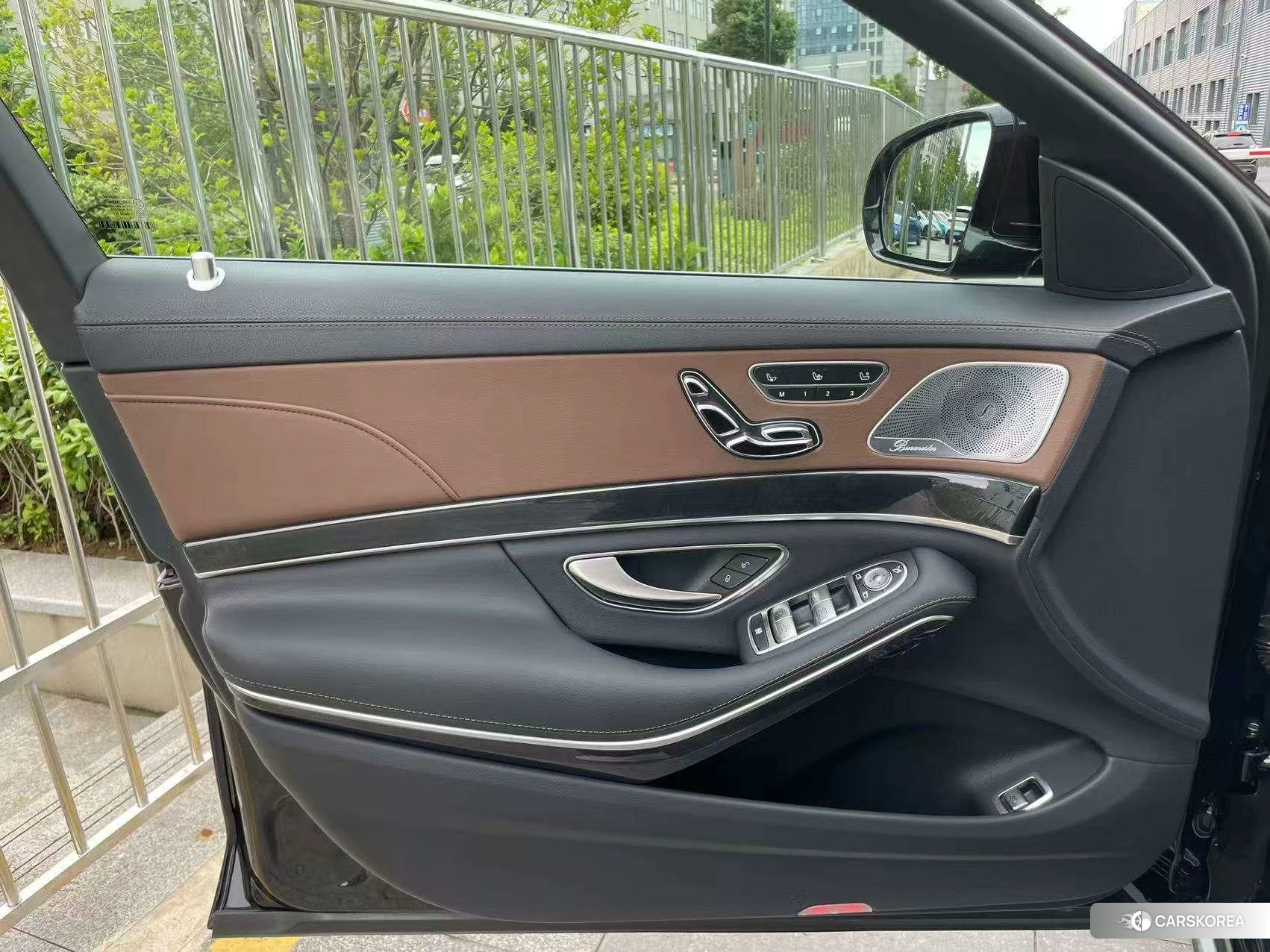 Mercedes-Benz S-class id 4486465 из Китая 25