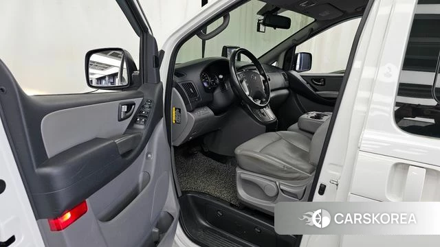 Hyundai The New Grand Starex id 4402738 из Кореи 32