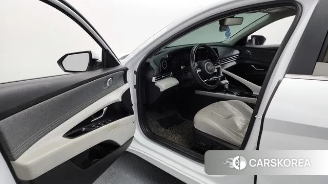 Hyundai Avante Hybrid (CN7) id 3444217 из Кореи 20