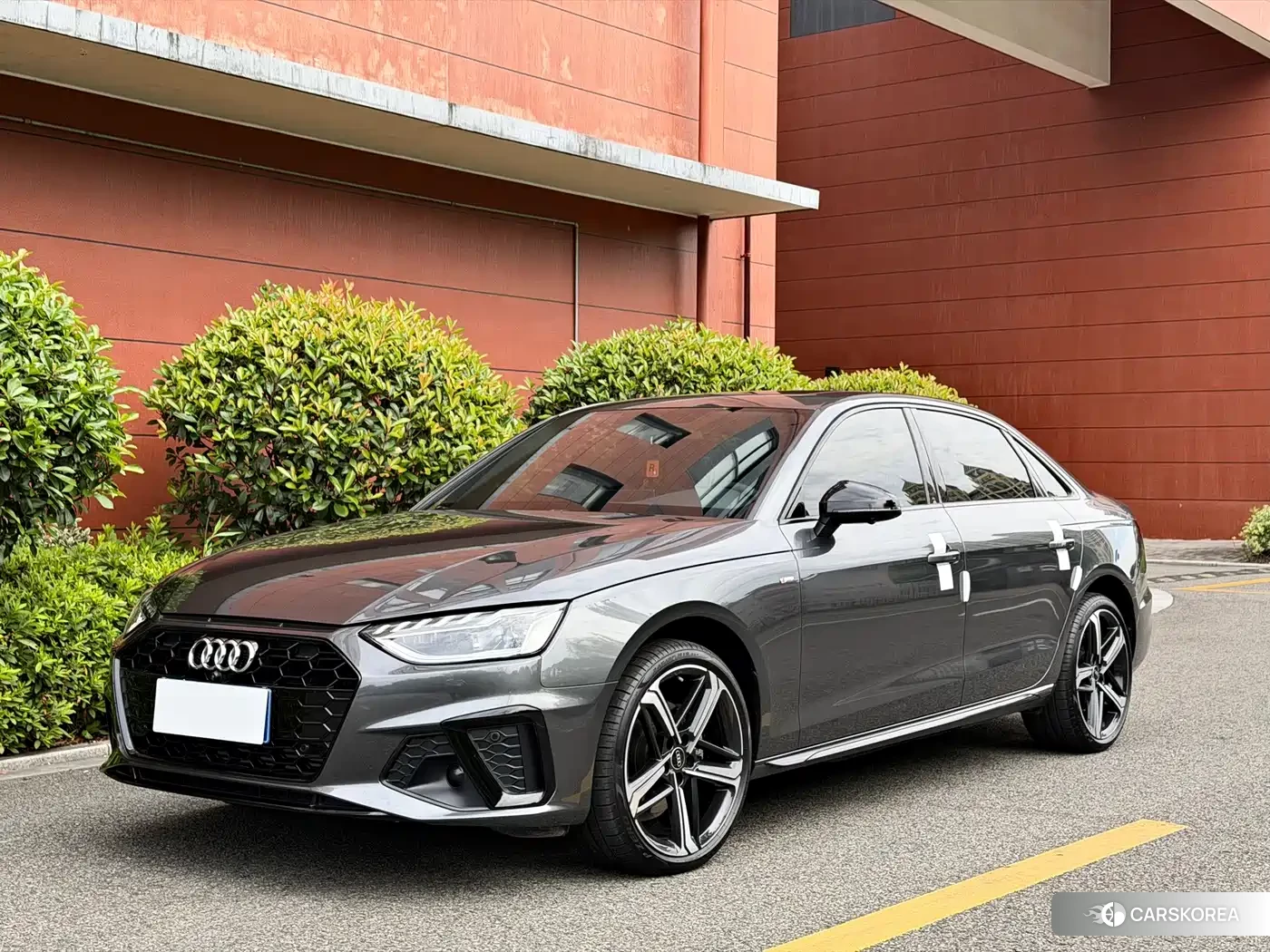 Audi A4L id 4622637 из Китая 17