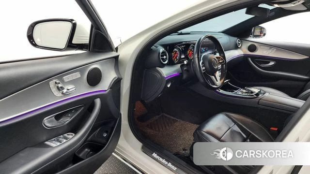 Mercedes-Benz E-Class W213 id 4294985 из Кореи 30