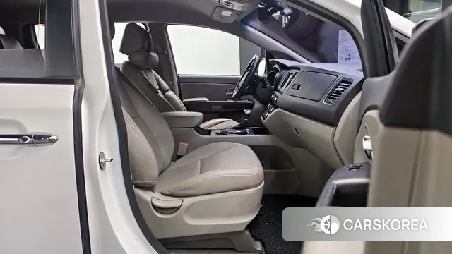 Kia The New Carnival id 3489626 из Кореи 20