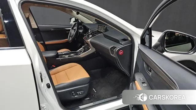 Lexus NX300h id 3484385 из Кореи 20