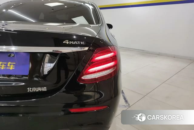 Mercedes-Benz E-class id 3902299 из Китая 17