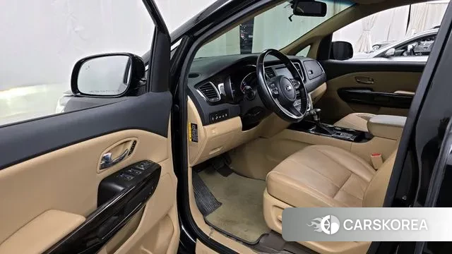 Kia The New Carnival id 3641184 из Кореи 20