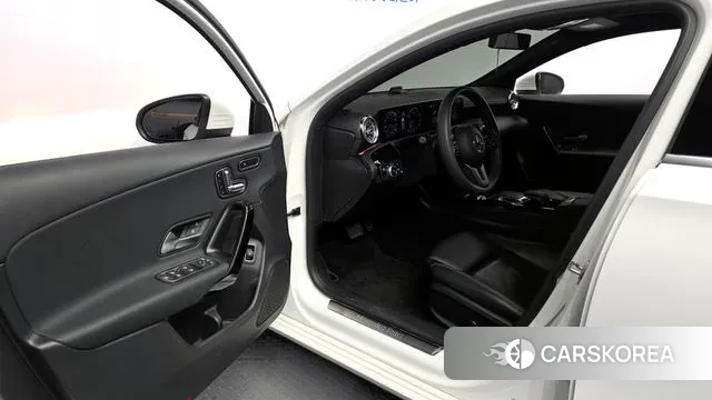 Mercedes-Benz A-Class W177 id 3747610 из Кореи 20