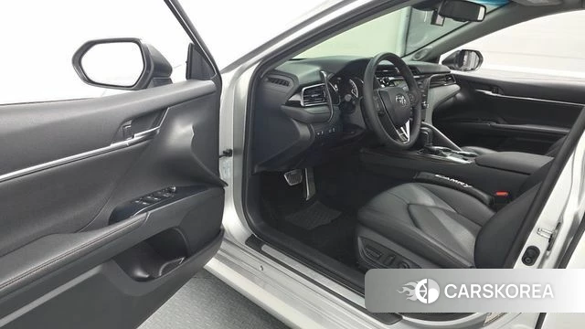 Toyota Camry (XV70) id 4620343 из Кореи 31