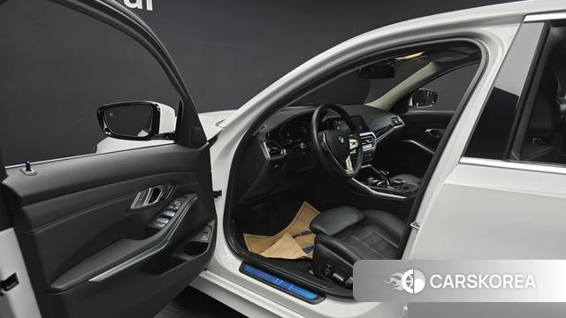 BMW 3 Series (G20) id 3884546 из Кореи 20