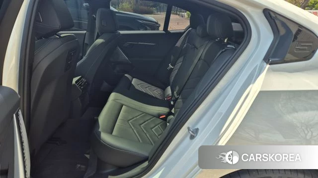 BMW 5 Series (G60) id 3952526 из Кореи 13