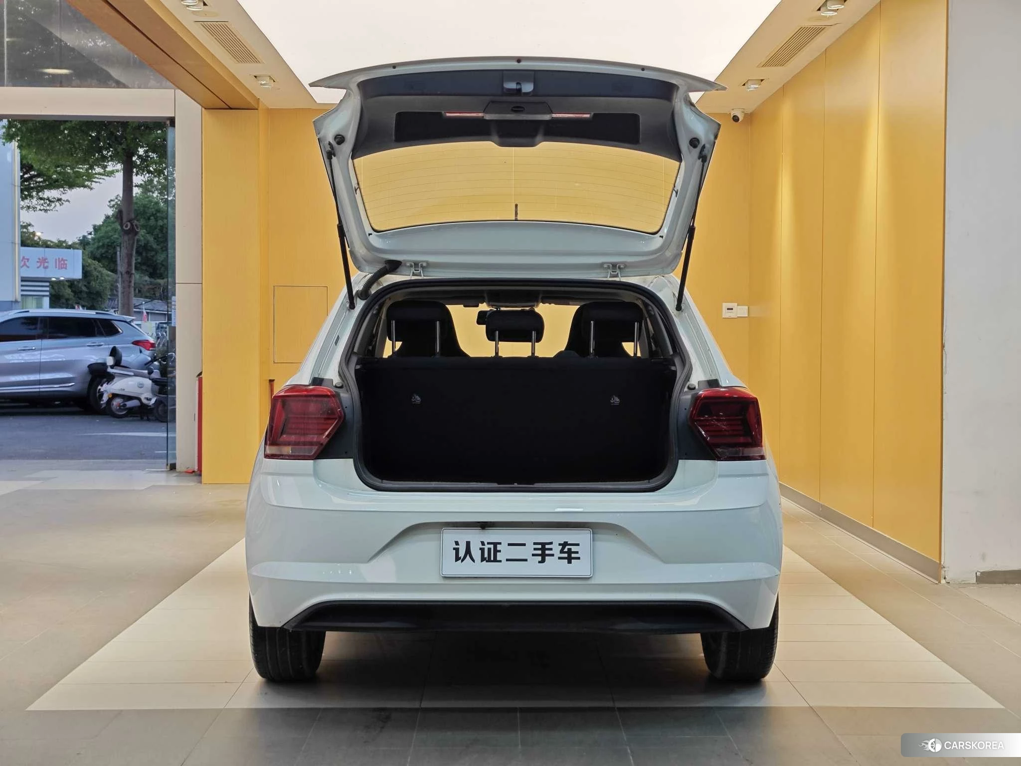 Volkswagen Polo id 4454762 из Китая 33