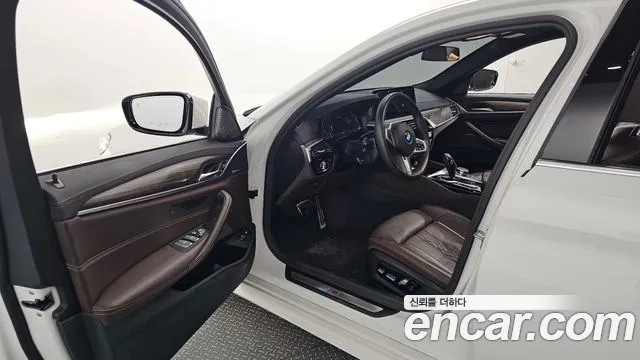 BMW 5 Series (G30) id 2927401 из Кореи 20