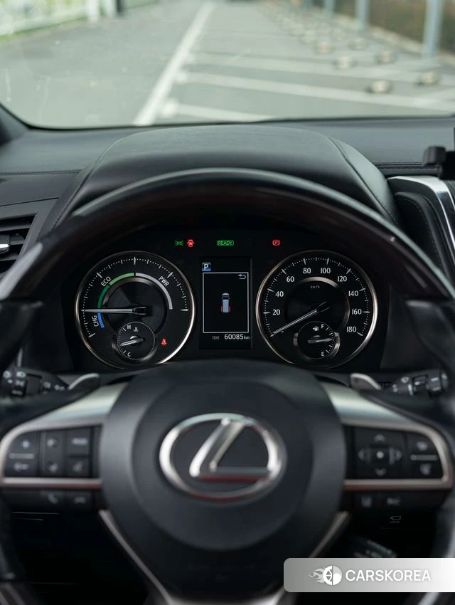 Lexus LM id 4336392 из Китая 26