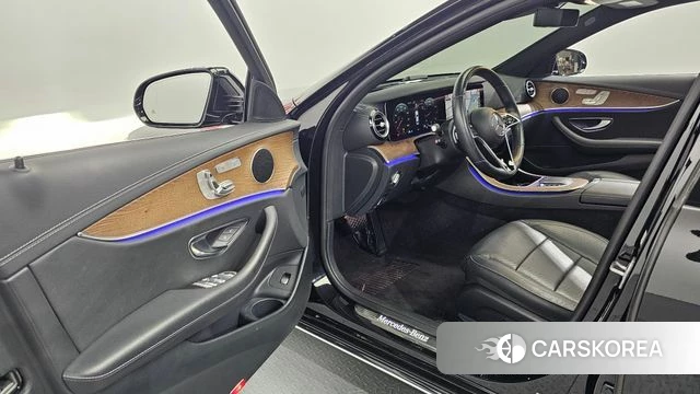 Mercedes-Benz E-Class W213 id 4283632 из Кореи 35