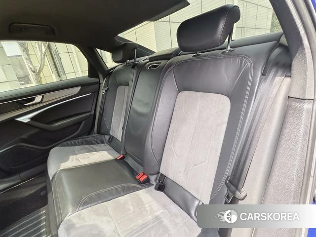 Audi A6L id 4272013 из Китая 28