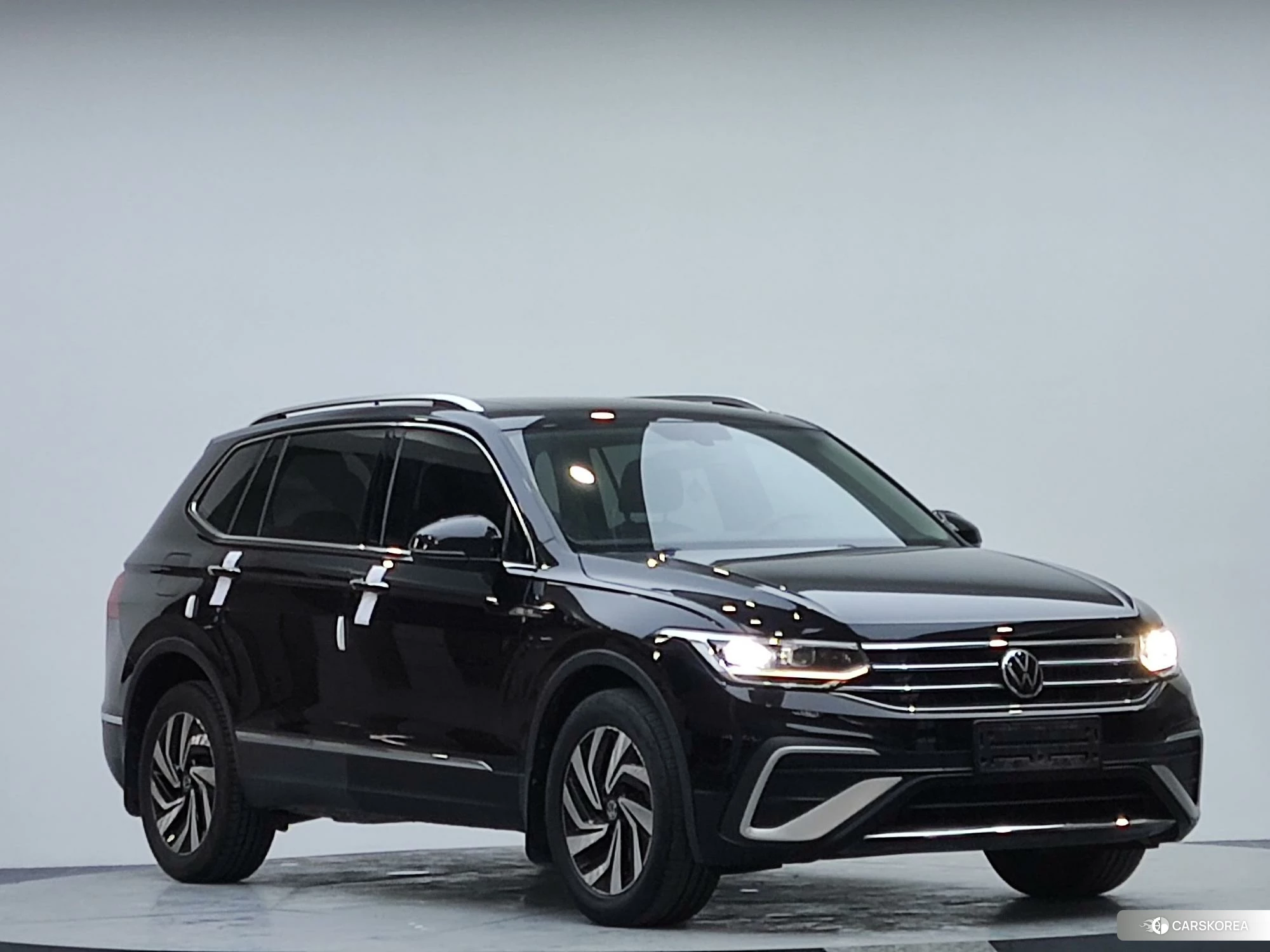 Volkswagen Tiguan L id 4468093 из Китая 17