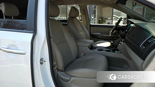 Kia The New Carnival id 3879547 из Кореи 20