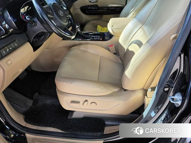 Kia The New Carnival id 4610233 из Кореи 20
