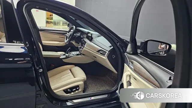 BMW 5 Series (G30) id 3459378 из Кореи 20