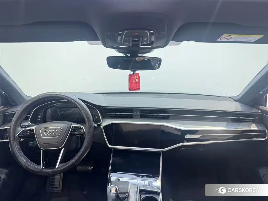 Audi A6L id 4576591 из Китая 17