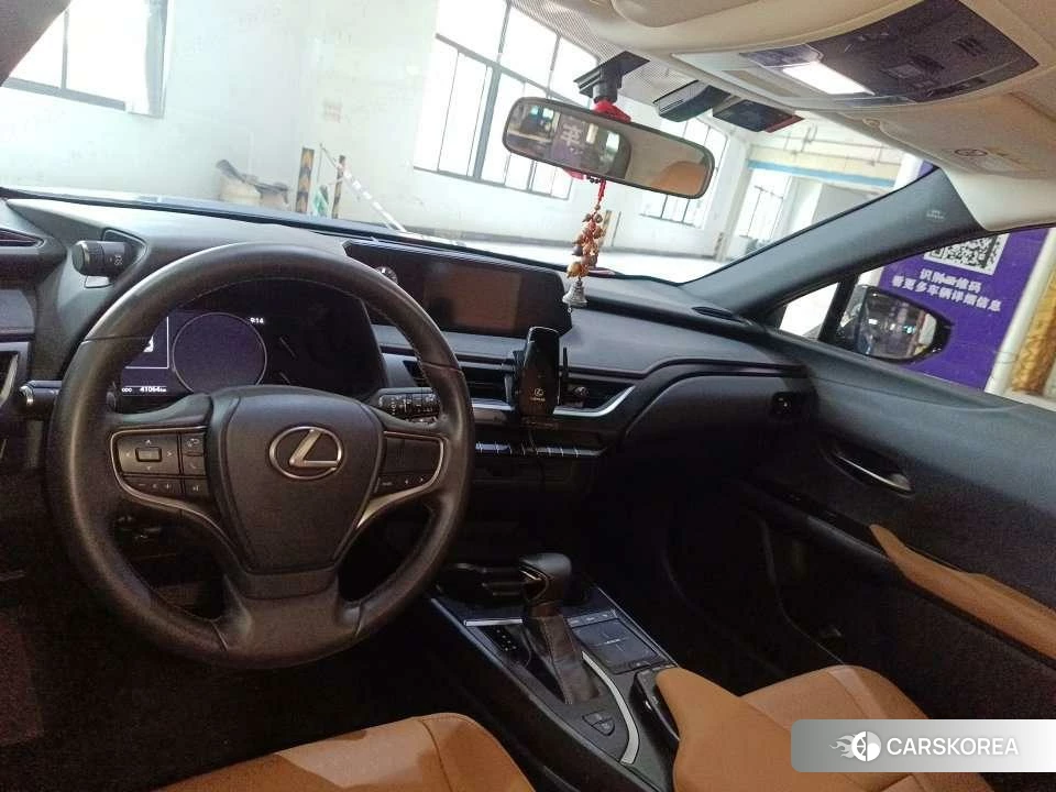 Lexus UX id 4467845 из Китая 13