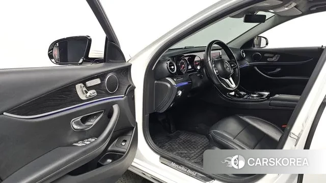 Mercedes-Benz E-Class W213 id 3766419 из Кореи 21