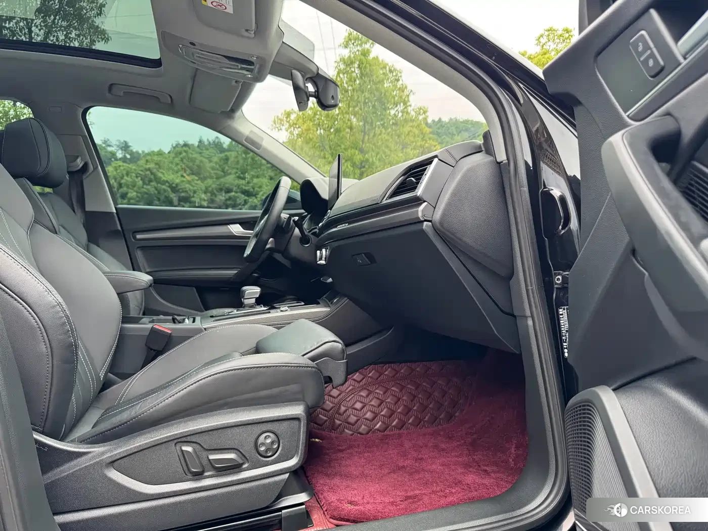 Audi Q5L id 4576371 из Китая 16