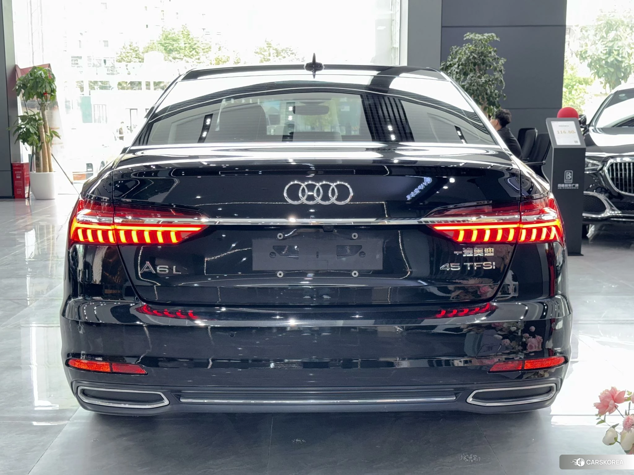 Audi A6L id 4441176 из Китая 10