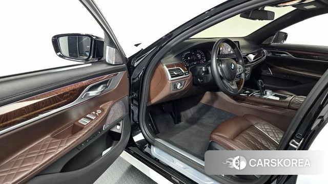 BMW 7 Series (G11) id 4657977 из Кореи 34