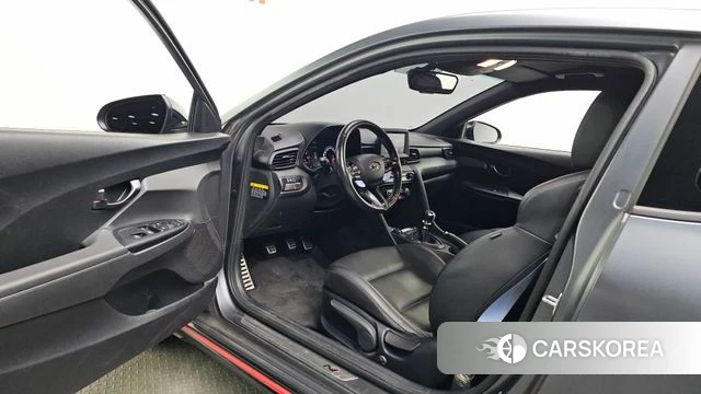 Hyundai Veloster (JS) id 4638132 из Кореи 32