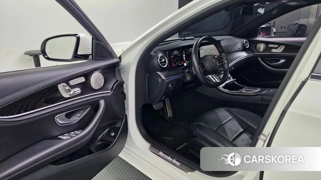 Mercedes-Benz E-Class W213 id 4506607 из Кореи 37